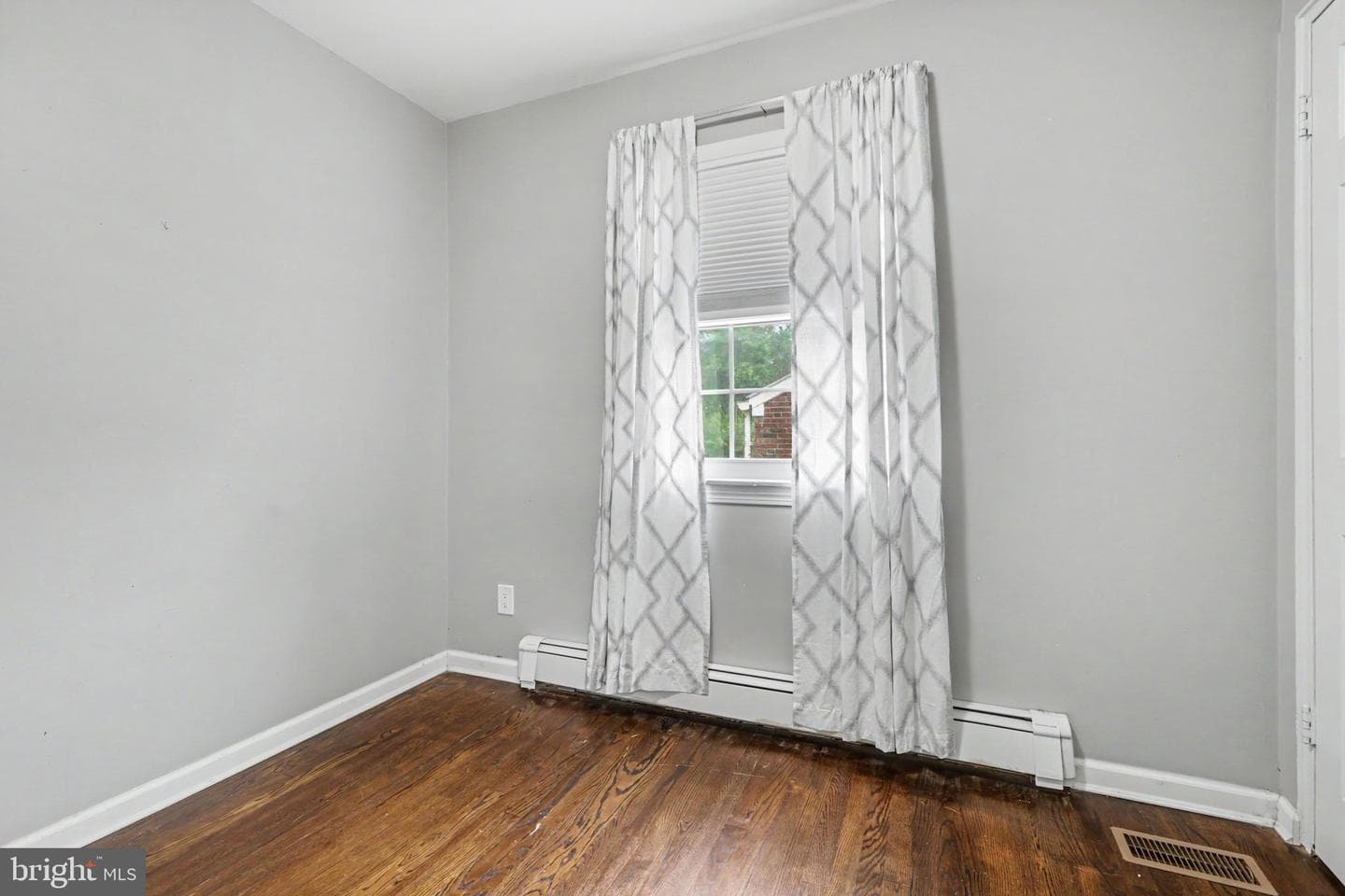 2003 Dickinson Avenue photo 19