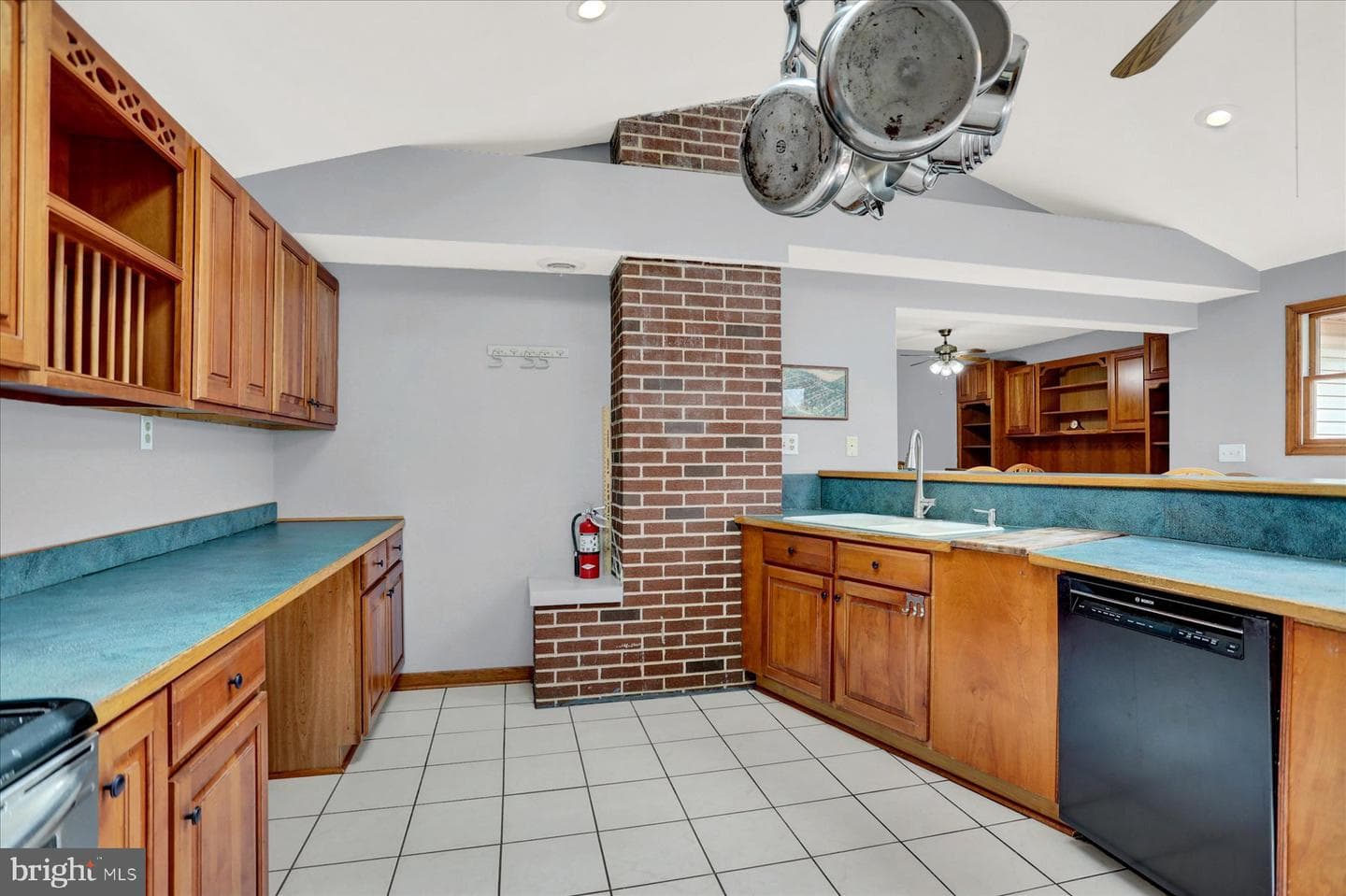 61 Sheraton Drive photo 14
