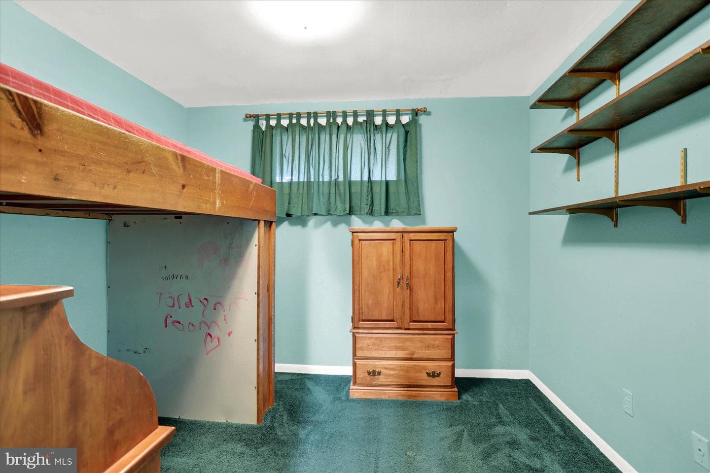 61 Sheraton Drive photo 32