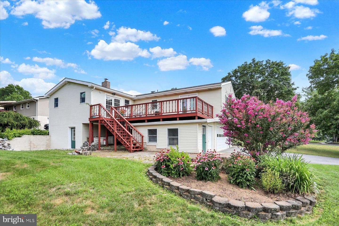 61 Sheraton Drive photo 41
