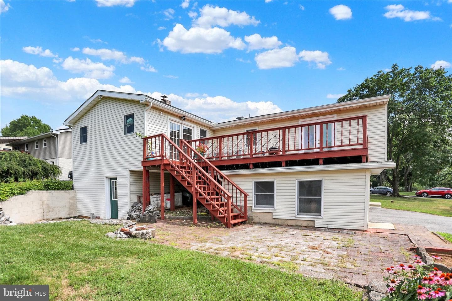 61 Sheraton Drive photo 42