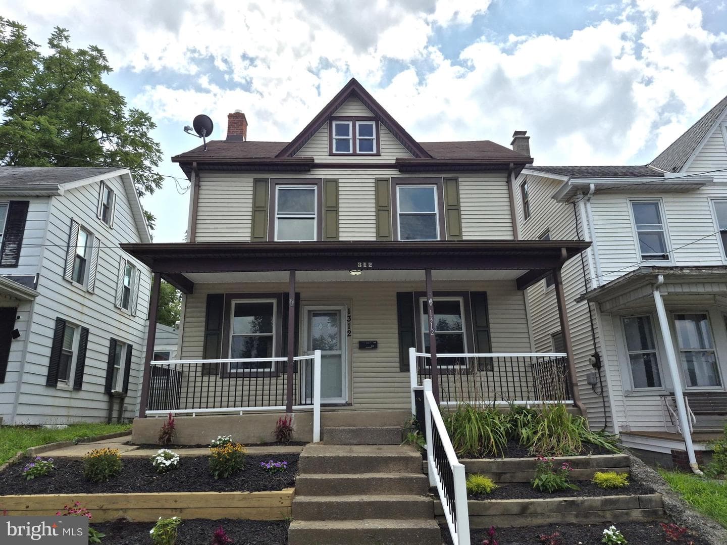 1312 4th Street, Enola