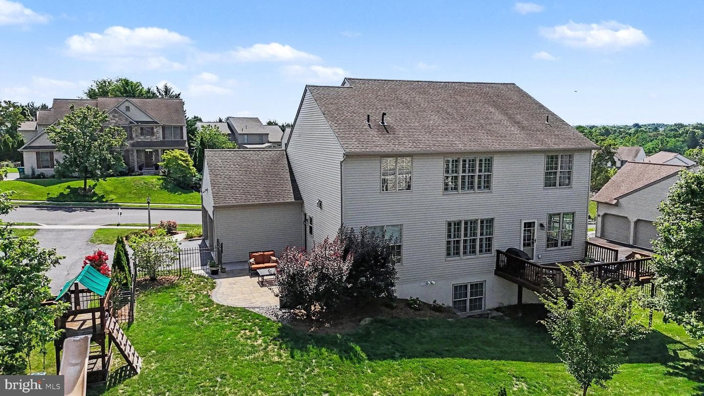 1095 Newbold Lane photo 44