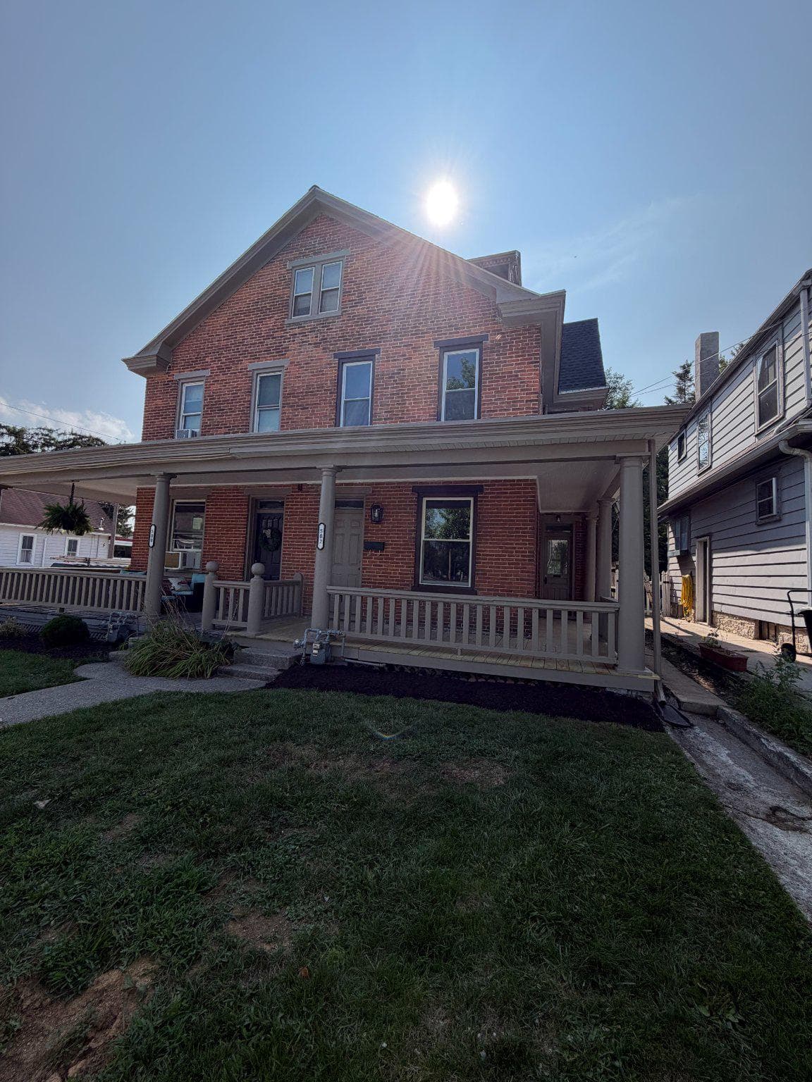 502 N College Street photo 2