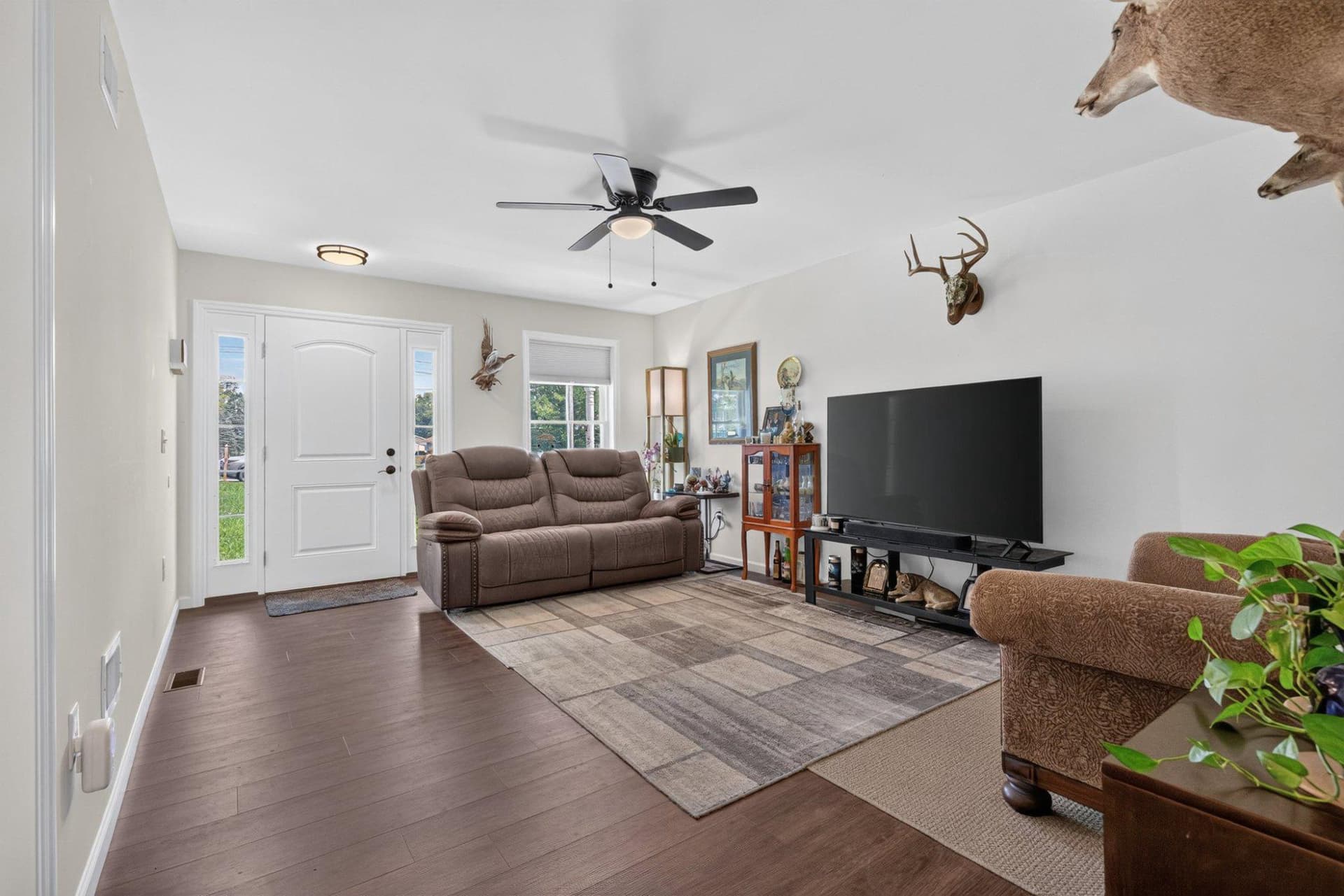 191 Greenview Drive photo 5