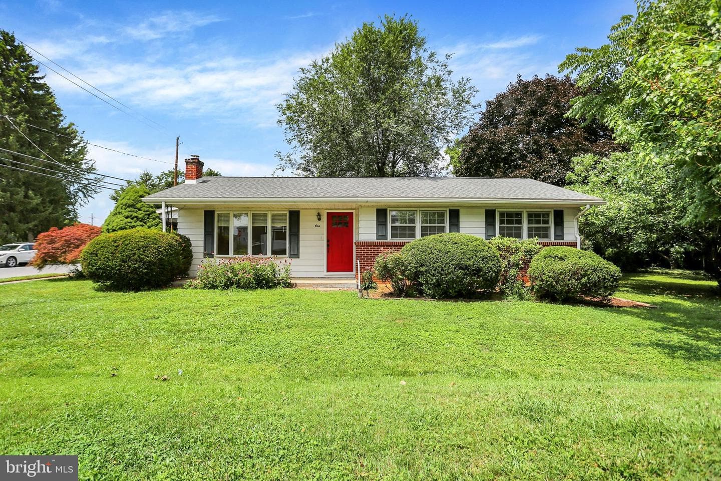 1 E Woodland Drive, Mechanicsburg