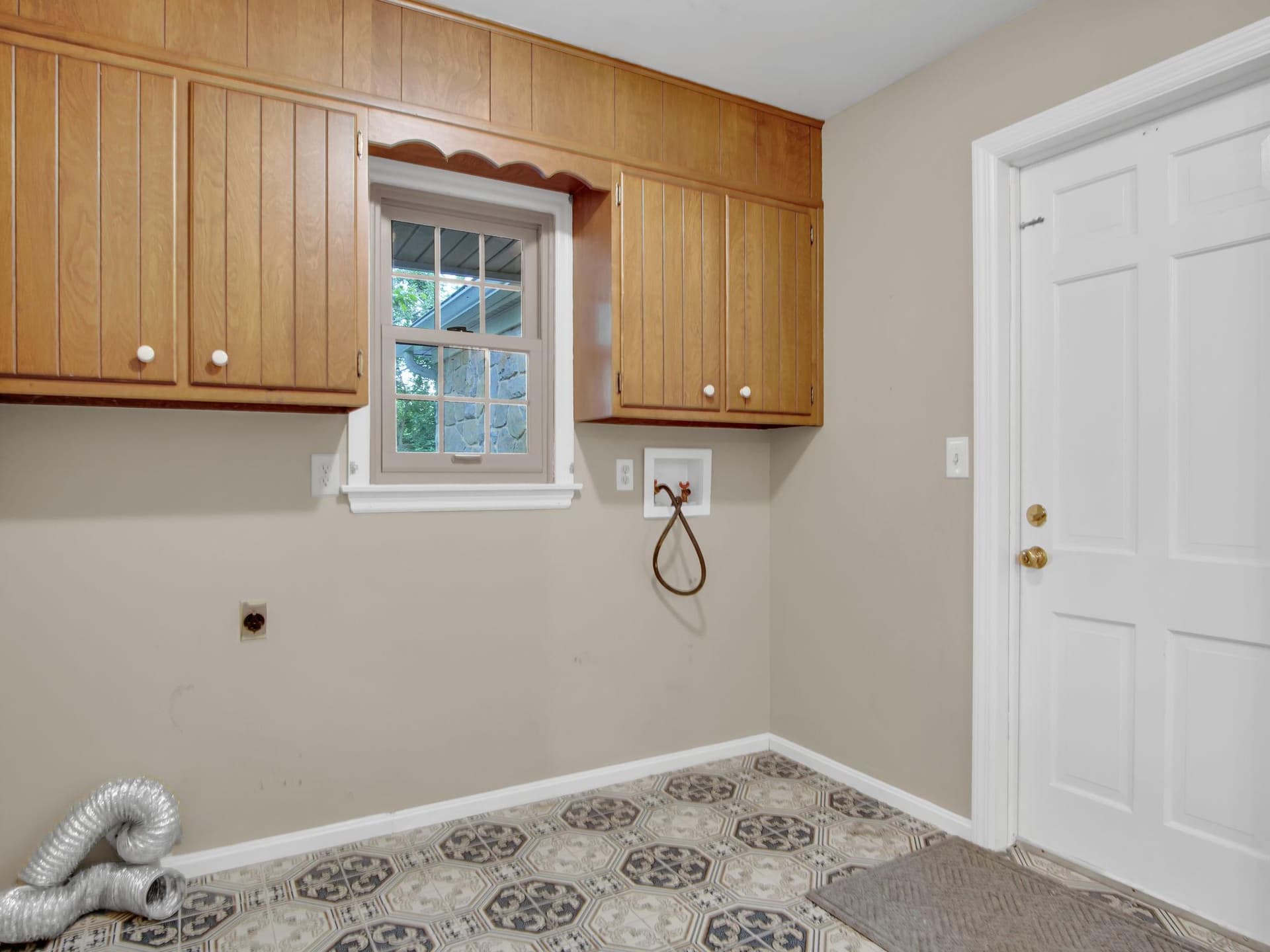 1009 Drayer Court photo 15