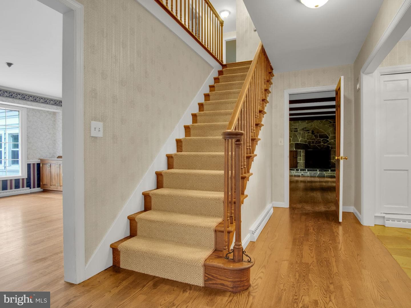 1009 Drayer Court photo 3