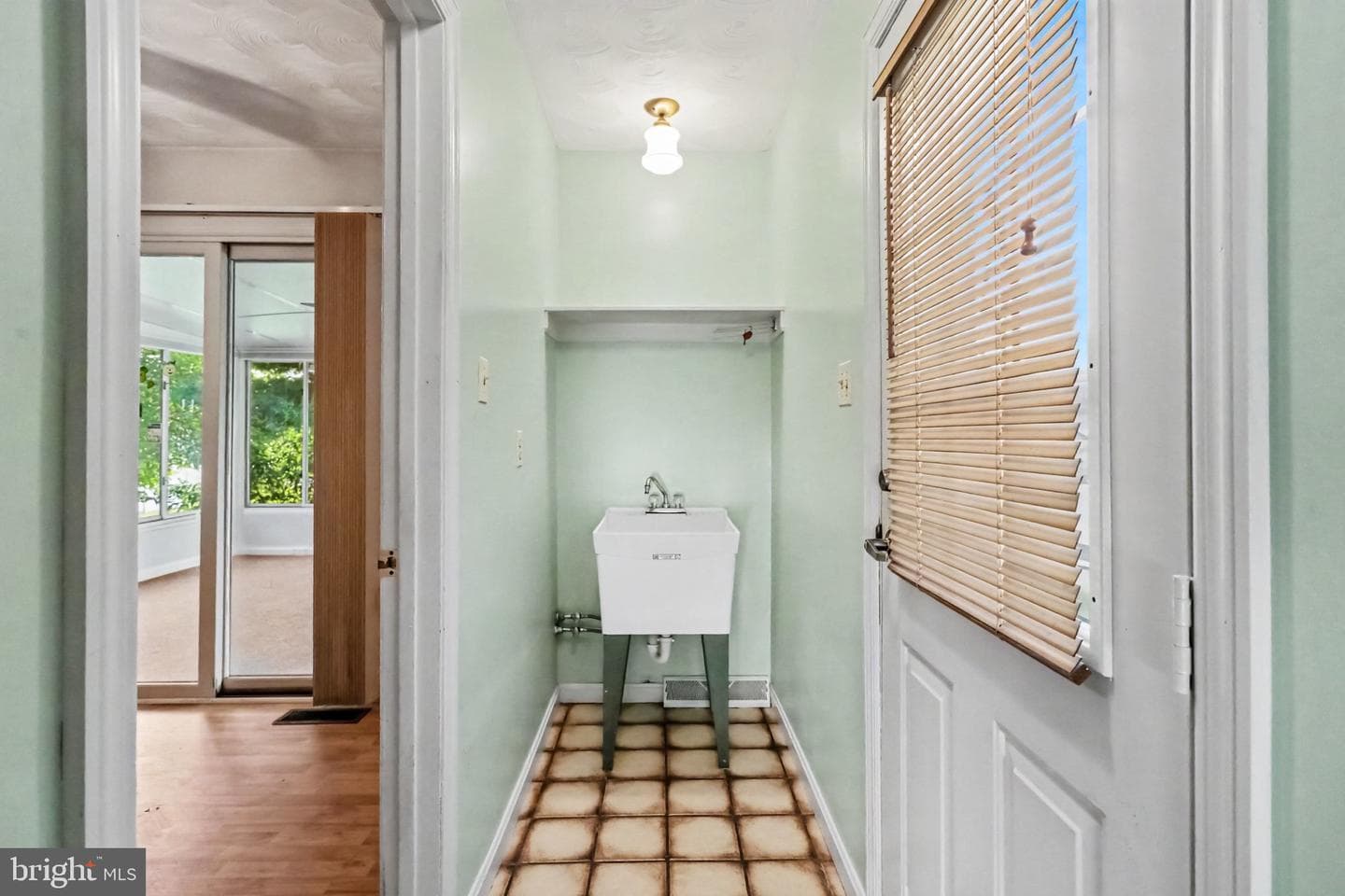 6 Strawberry Lane photo 12