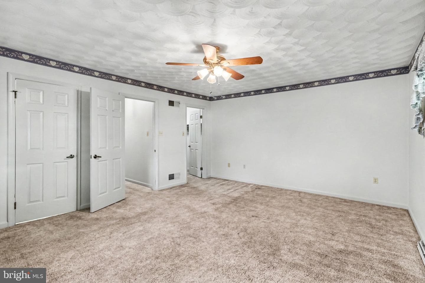 6 Strawberry Lane photo 16