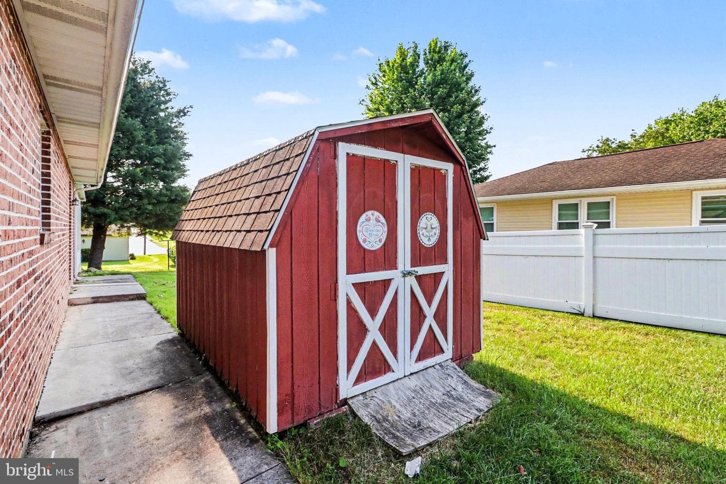 6 Strawberry Lane photo 26