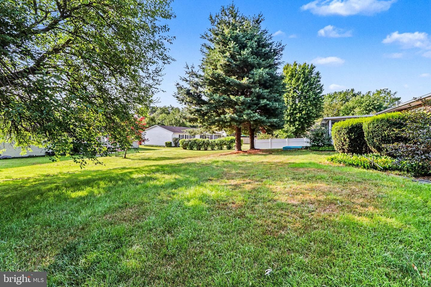 6 Strawberry Lane photo 27
