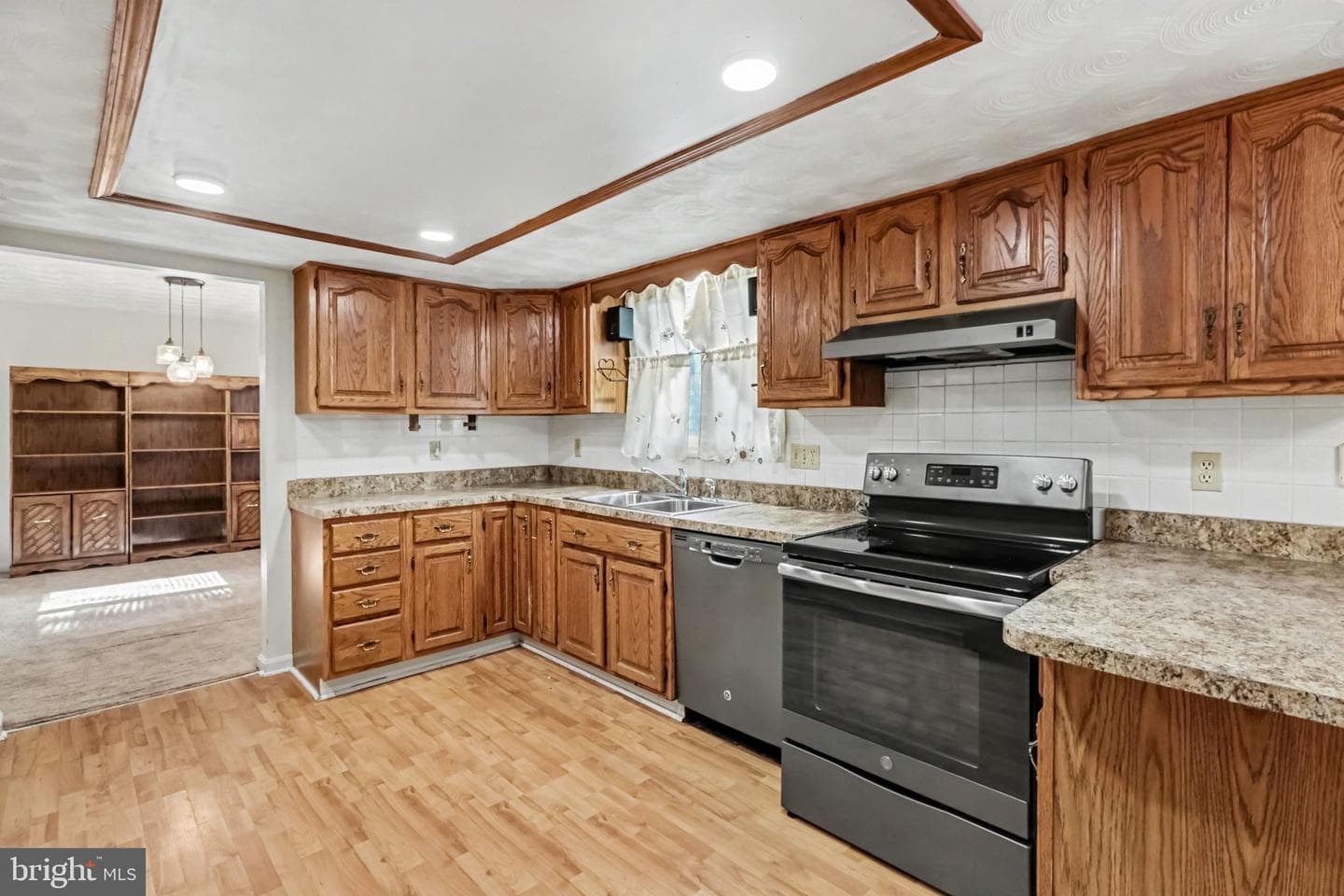 6 Strawberry Lane photo 9