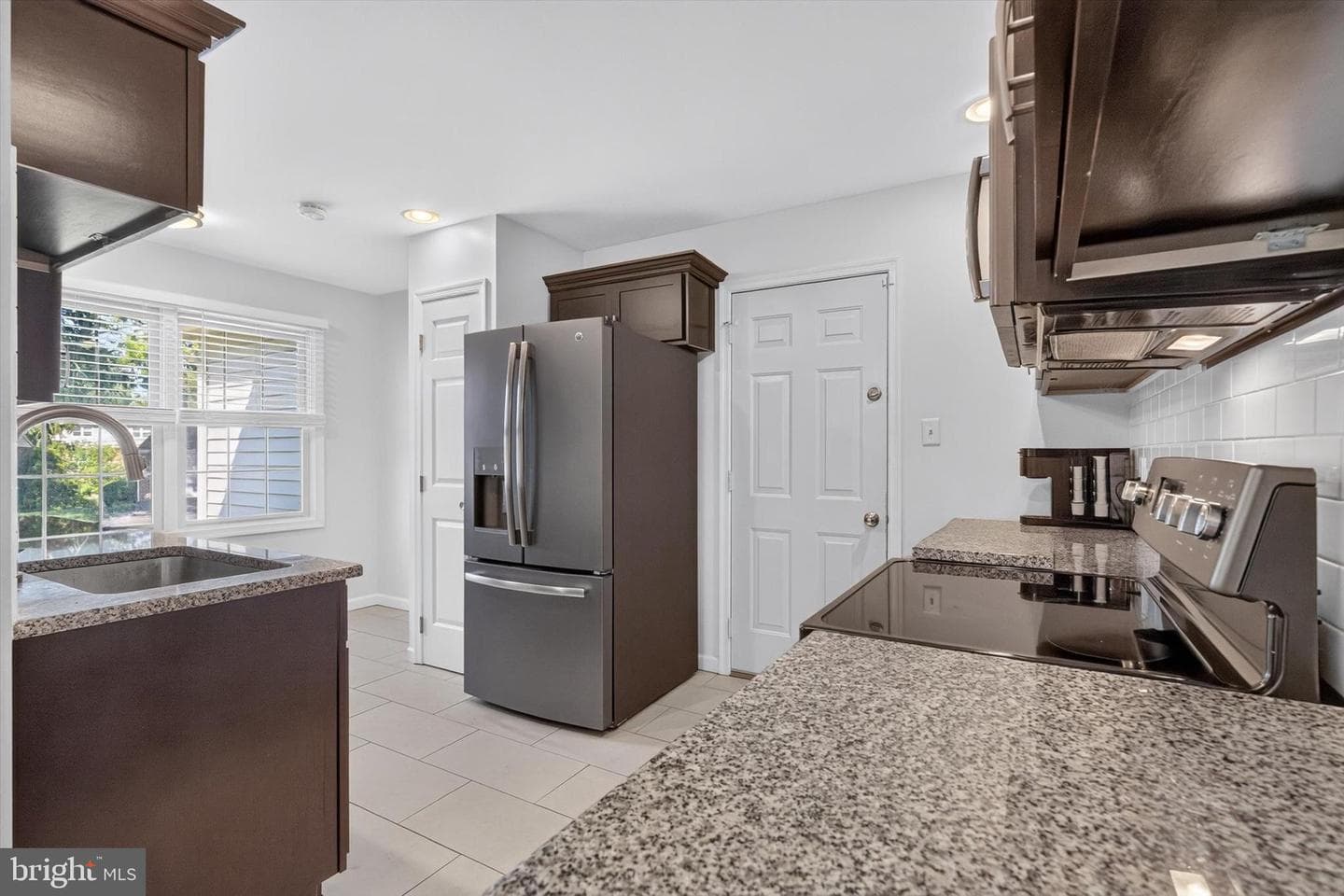 530 Fairway Drive photo 11