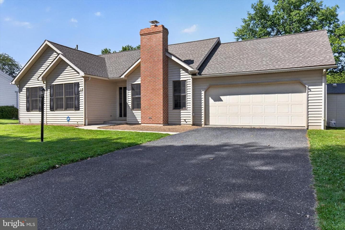 530 Fairway Drive photo 2