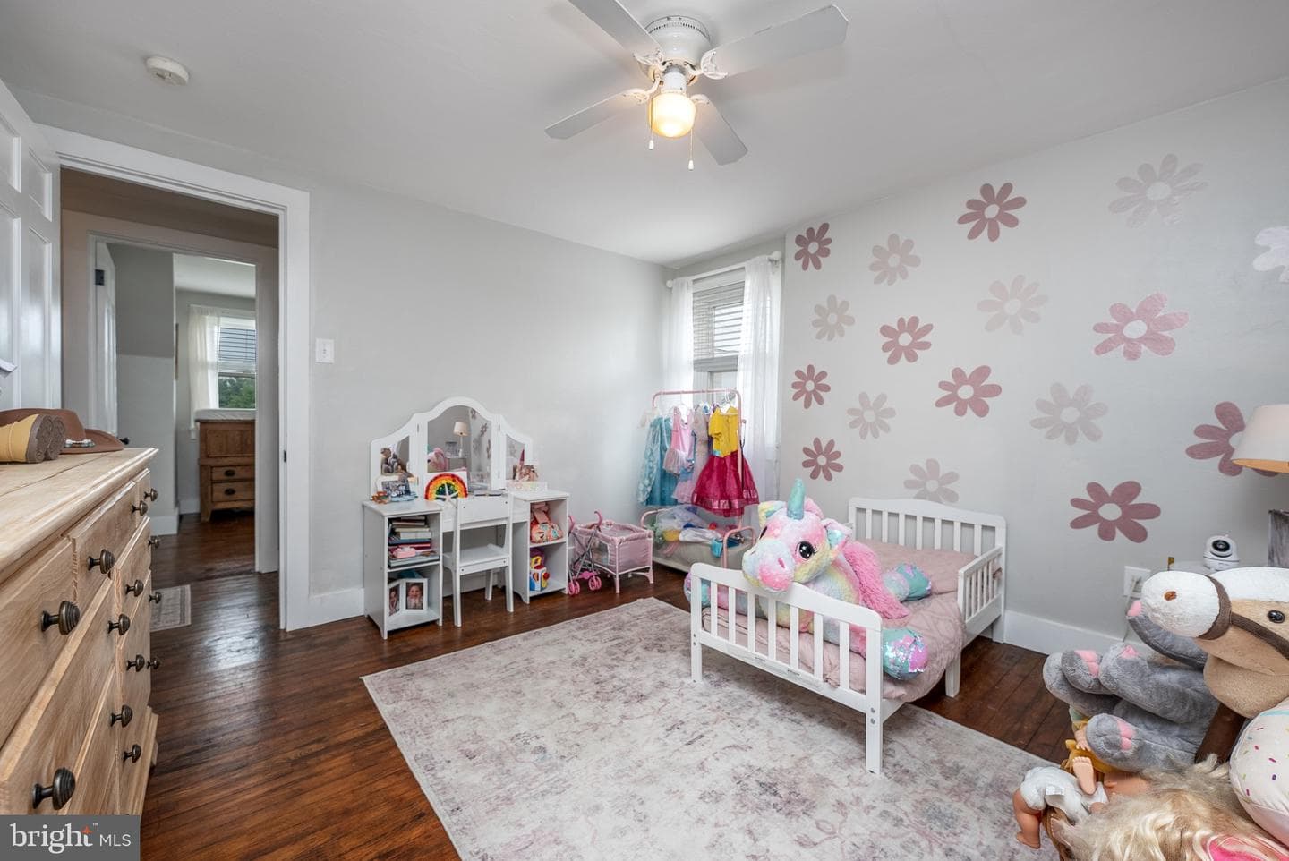 12 Strohm Road photo 34