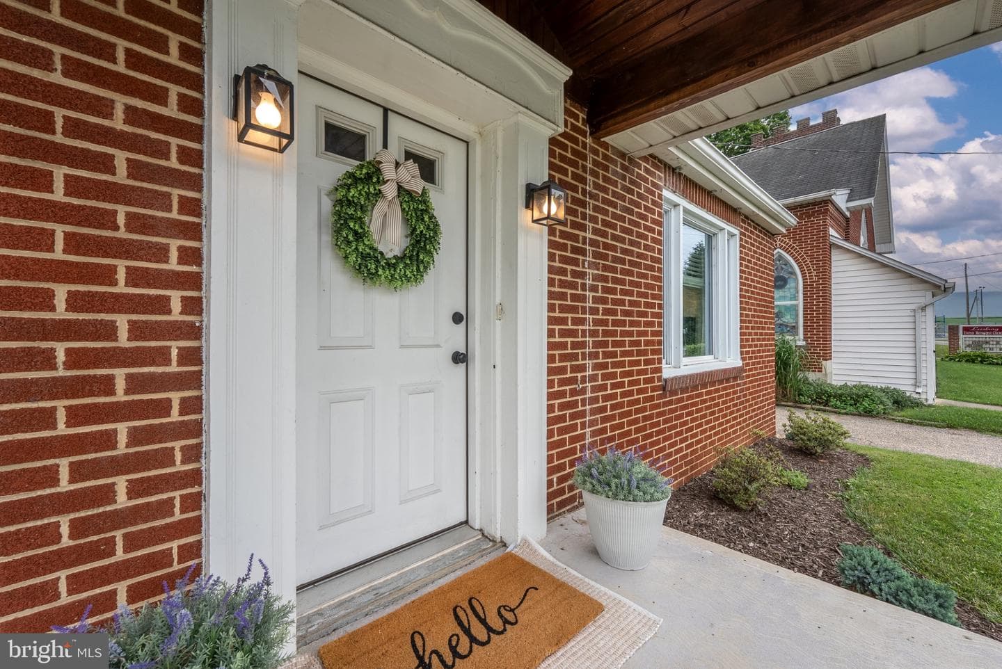 12 Strohm Road photo 4