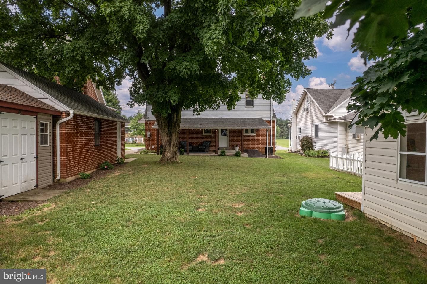 12 Strohm Road photo 43