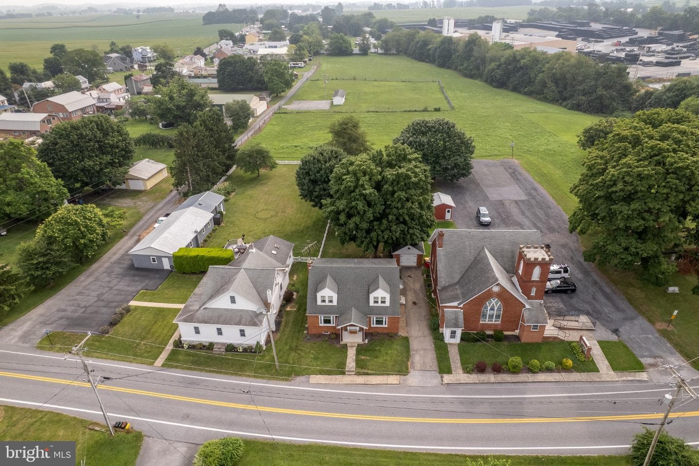 12 Strohm Road photo 50