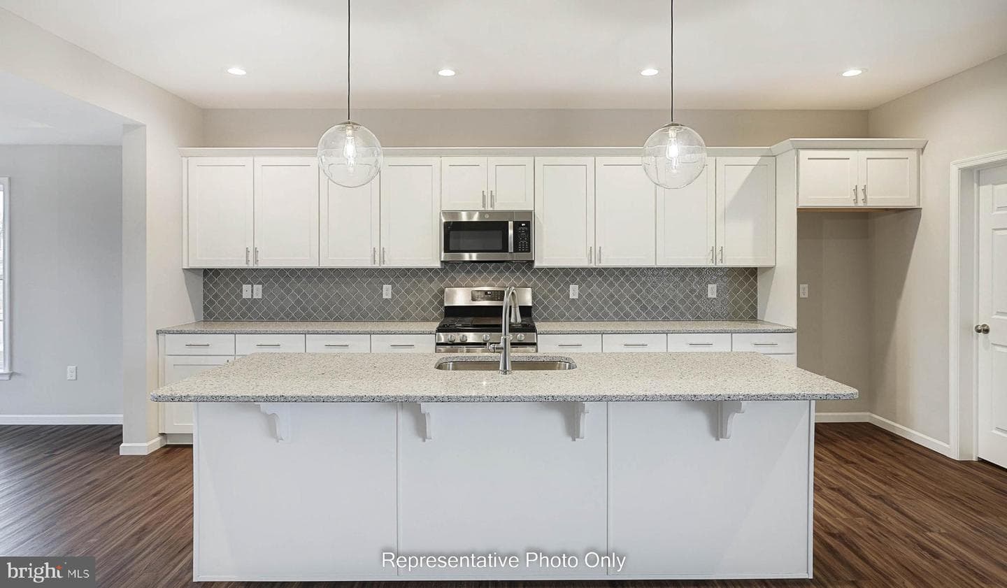 503 Charleston Drive photo 9