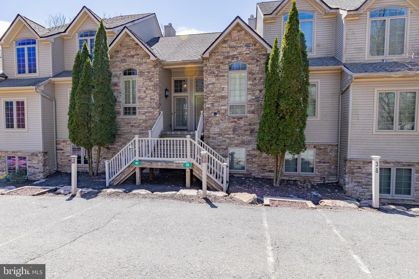 40 Mountainwoods Drive photo 3