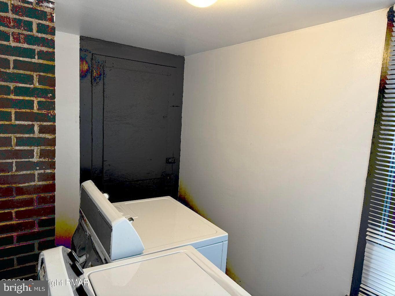 114 E Ludlow Street photo 14