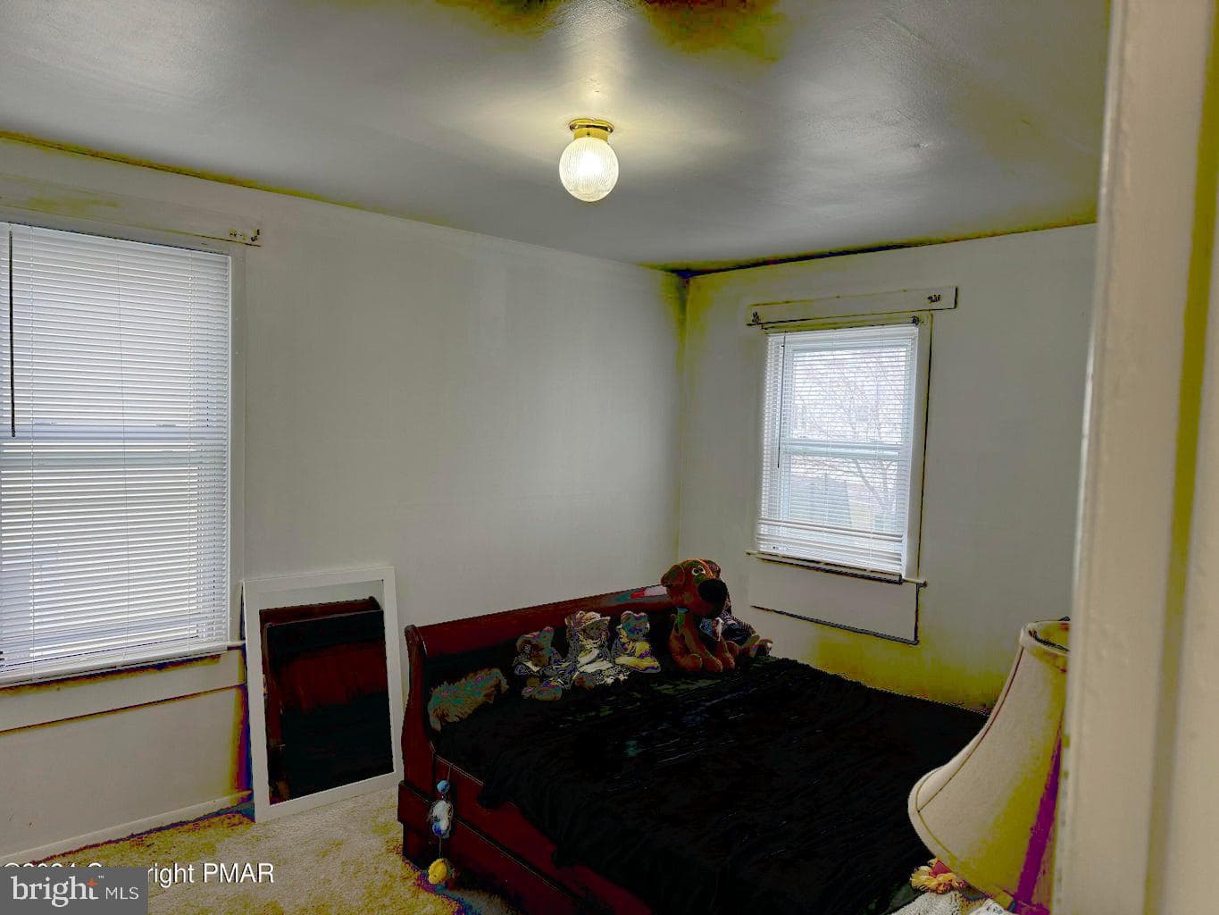 114 E Ludlow Street photo 23