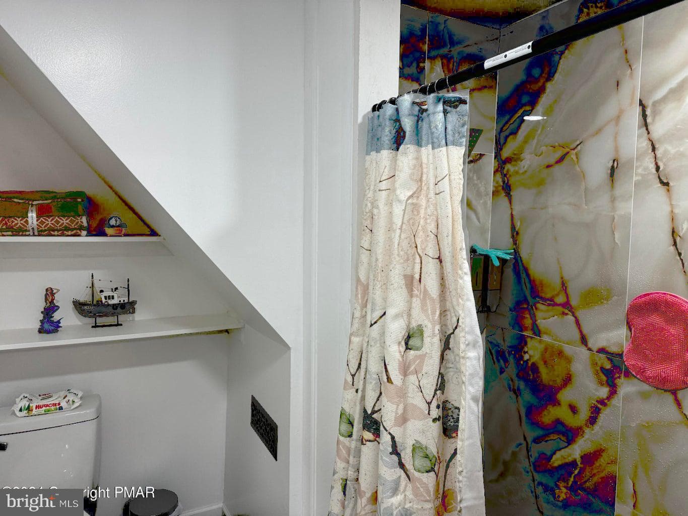 114 E Ludlow Street photo 28