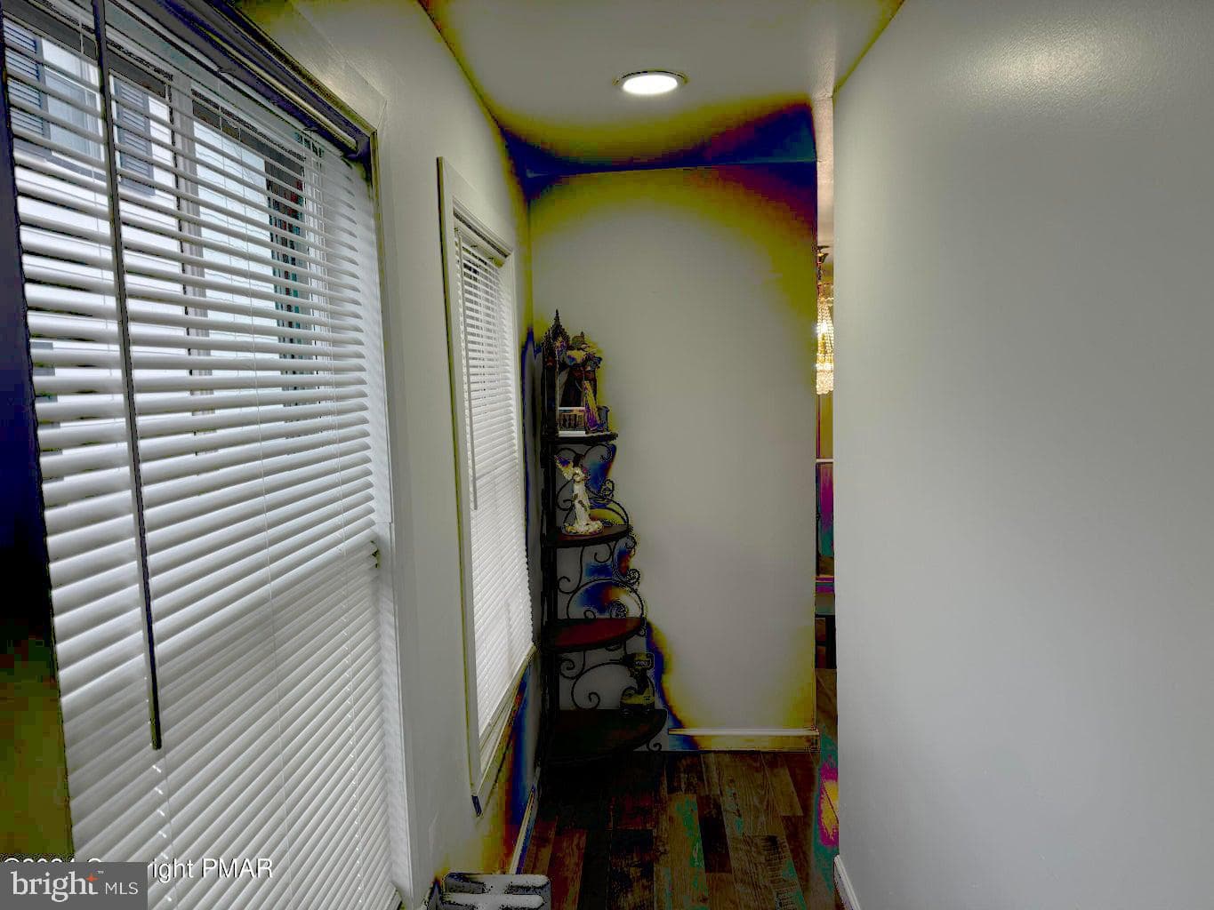 114 E Ludlow Street photo 31