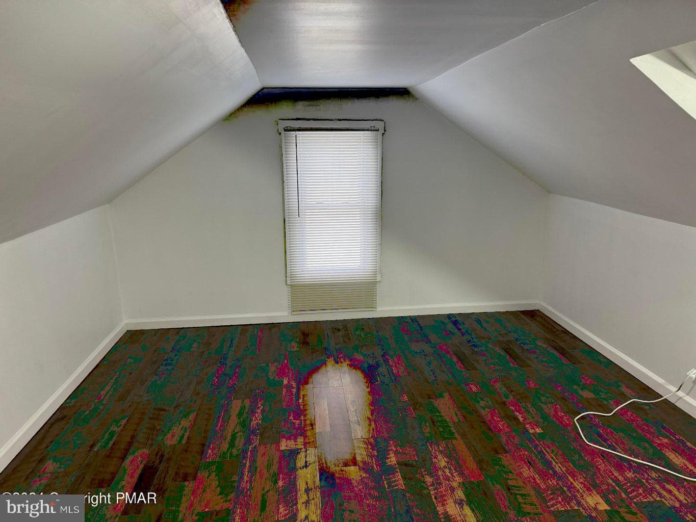 114 E Ludlow Street photo 35