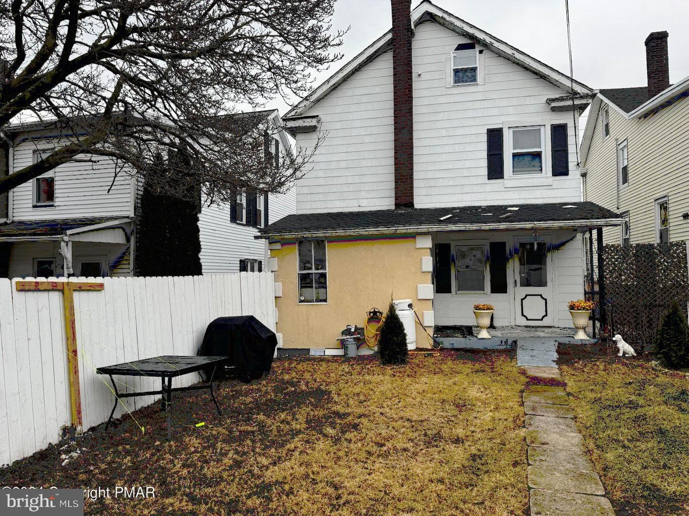 114 E Ludlow Street photo 37
