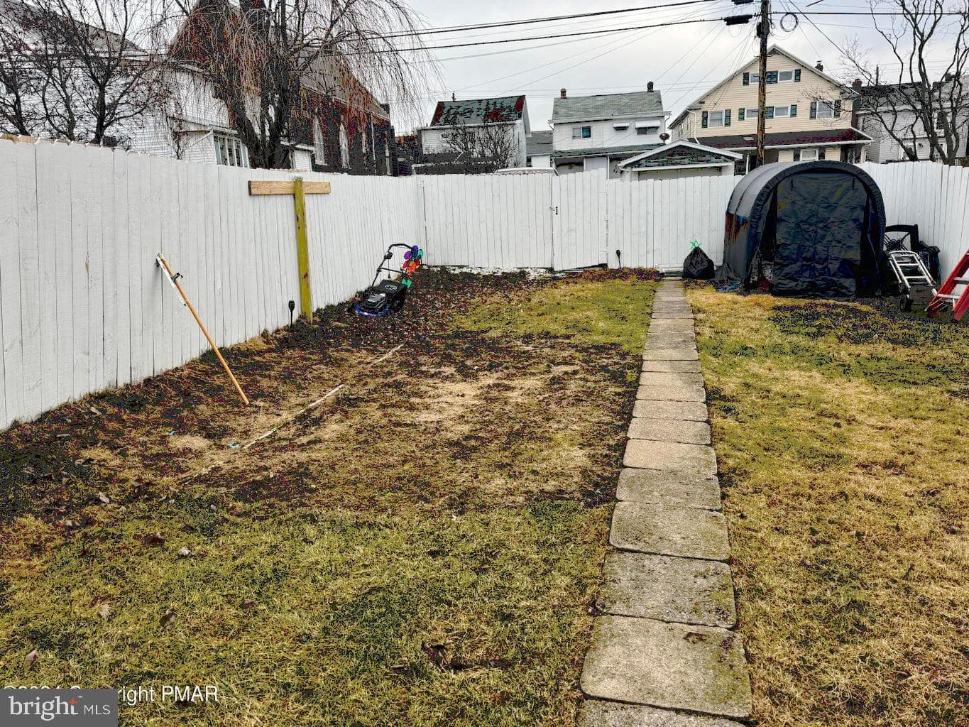 114 E Ludlow Street photo 39
