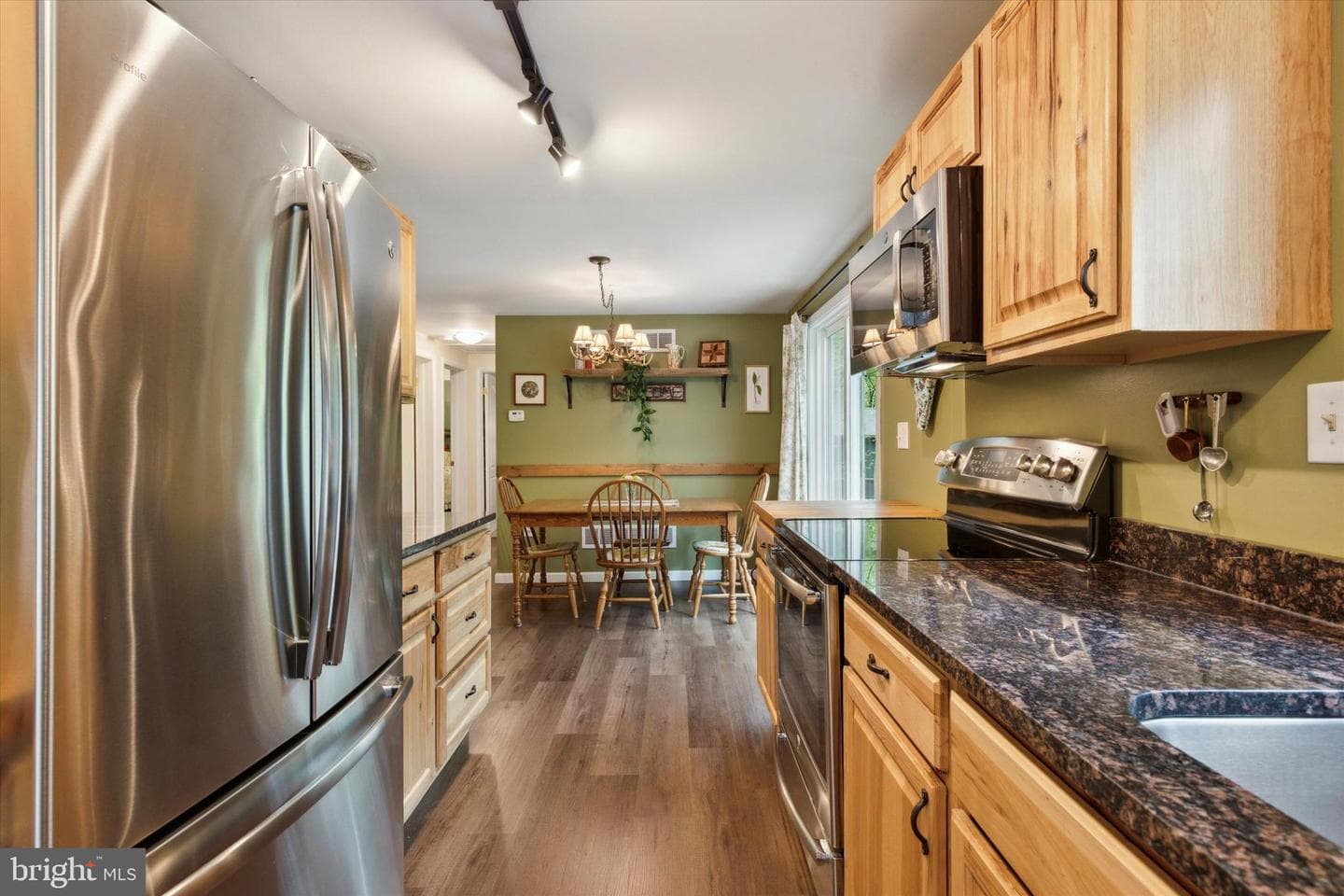 16 Spencer Lane photo 11