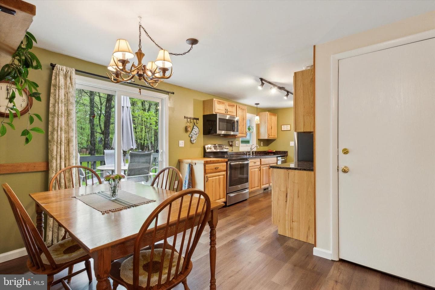16 Spencer Lane photo 14