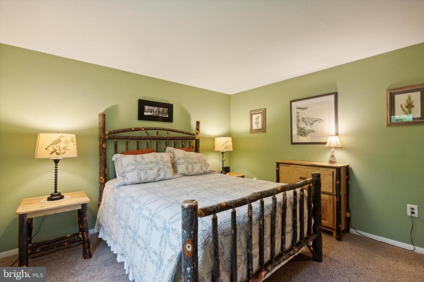 16 Spencer Lane photo 18