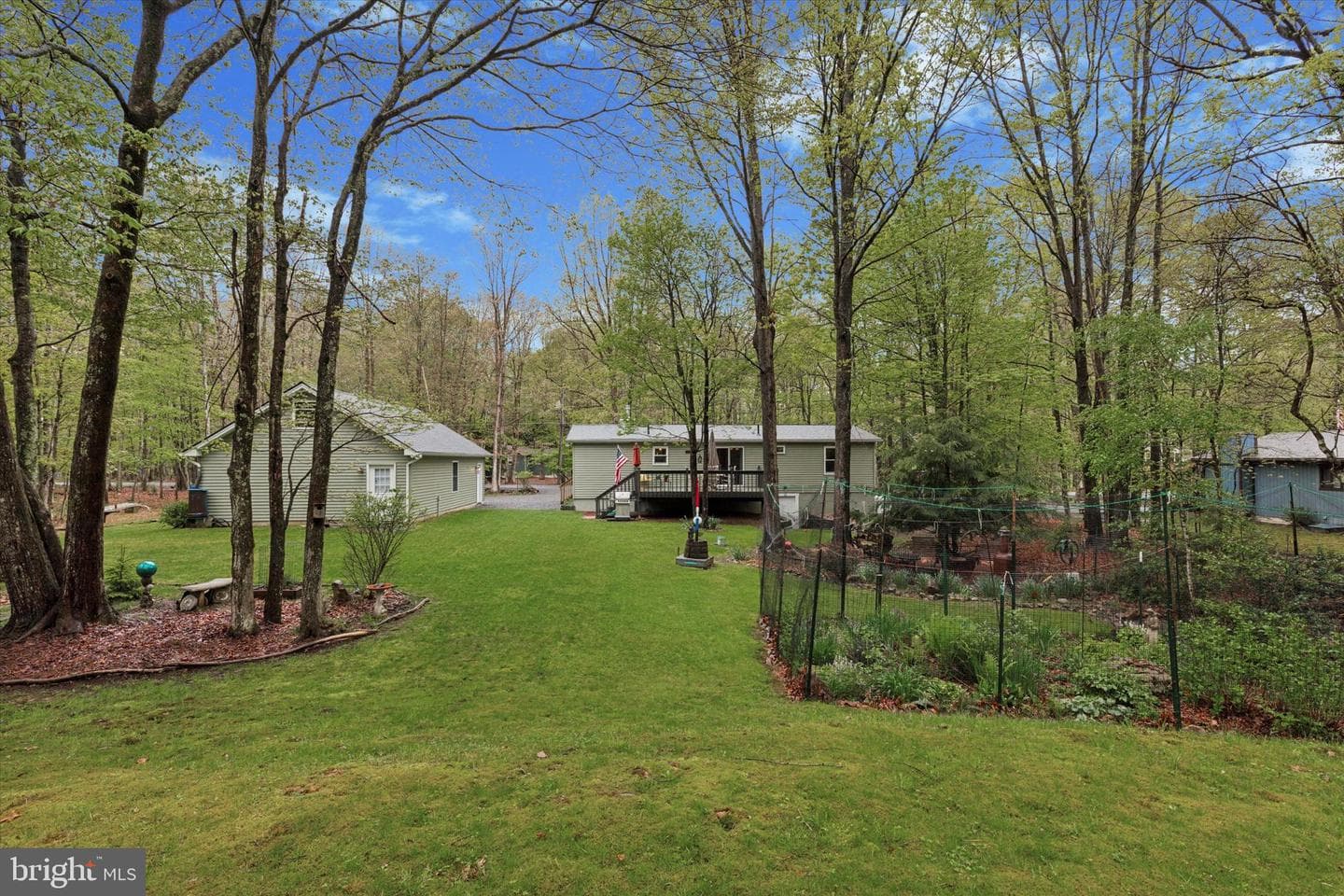 16 Spencer Lane photo 44