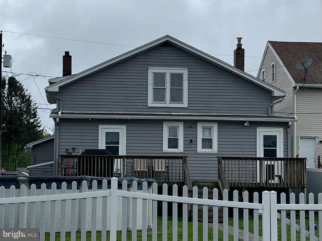 26 Oak Street photo 3