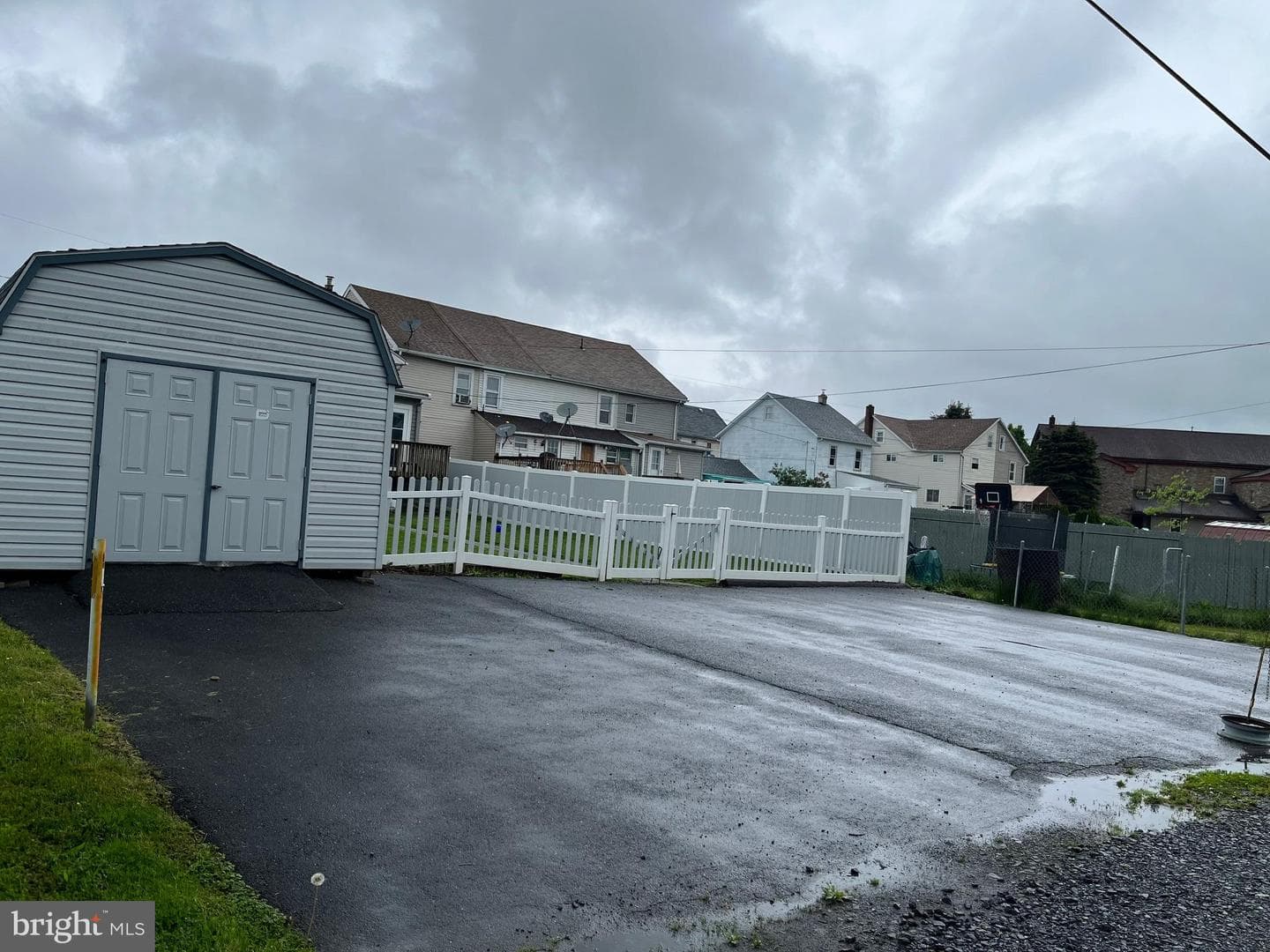 26 Oak Street photo 4