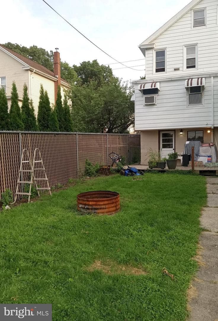 330 E Fell Street photo 2