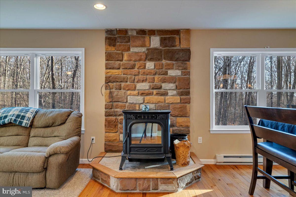 91 Spring Hill Road photo 17