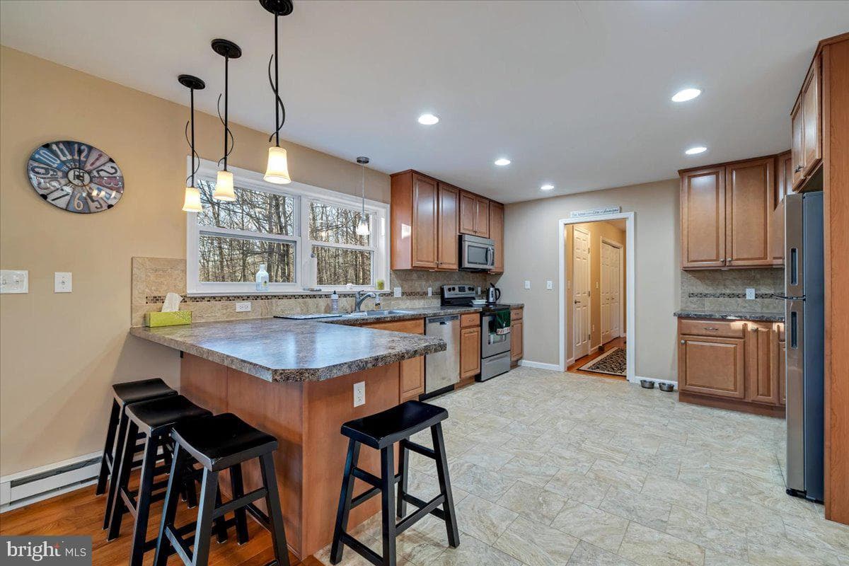 91 Spring Hill Road photo 18