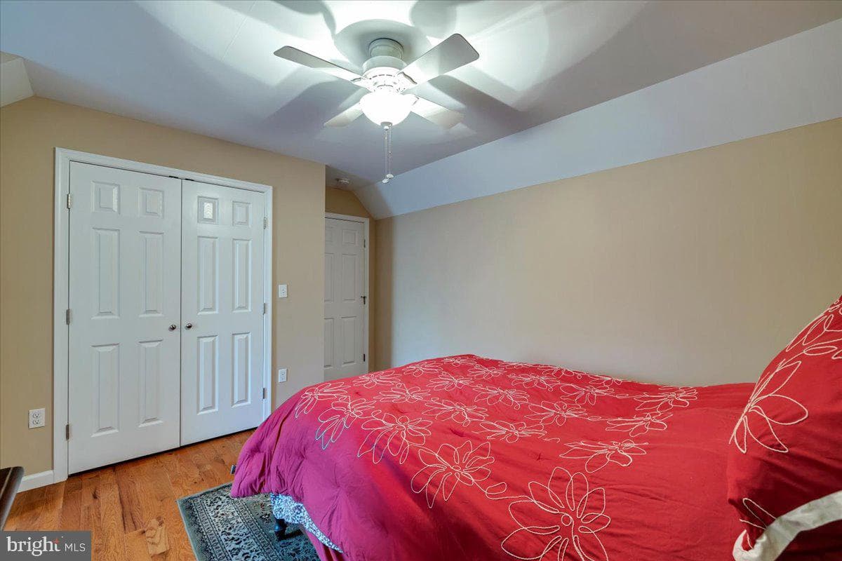 91 Spring Hill Road photo 28