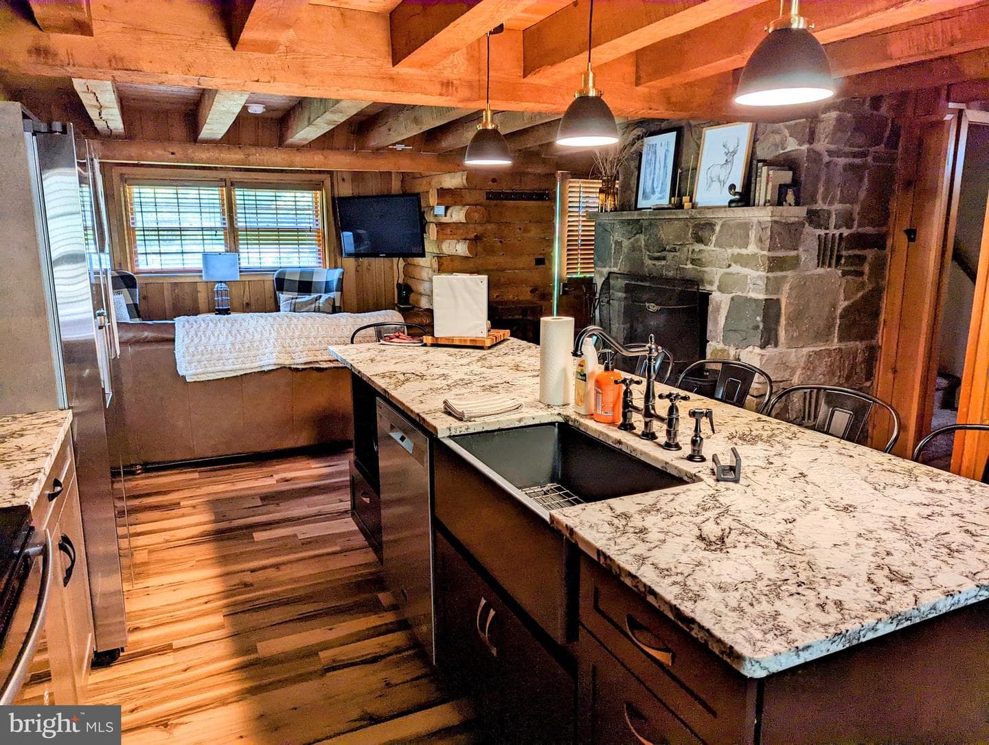 58 Hickory Road photo 8