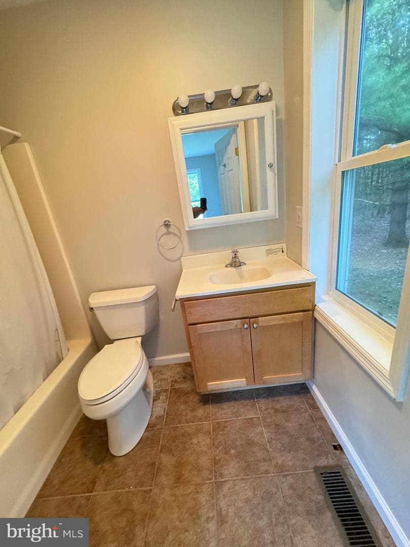 66 Hummingbird Drive photo 12