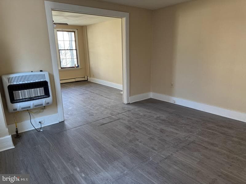 95 Center Avenue photo 3
