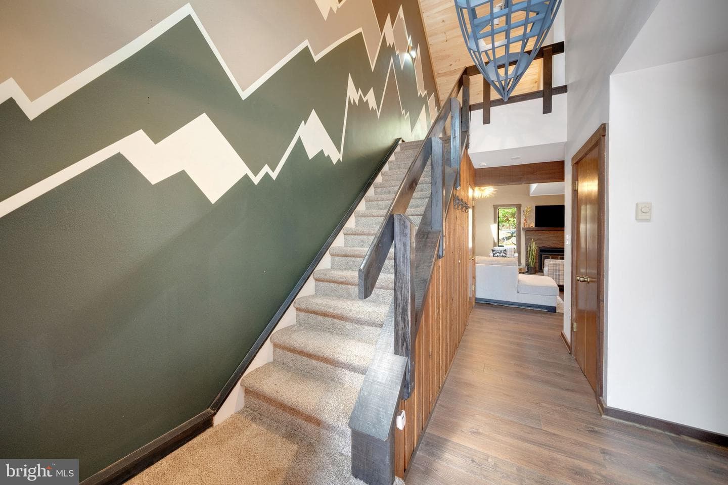 38 Dove Drive photo 3