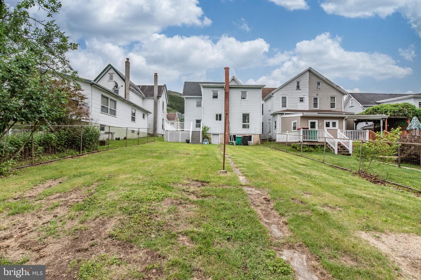 96 Stedman Avenue photo 46