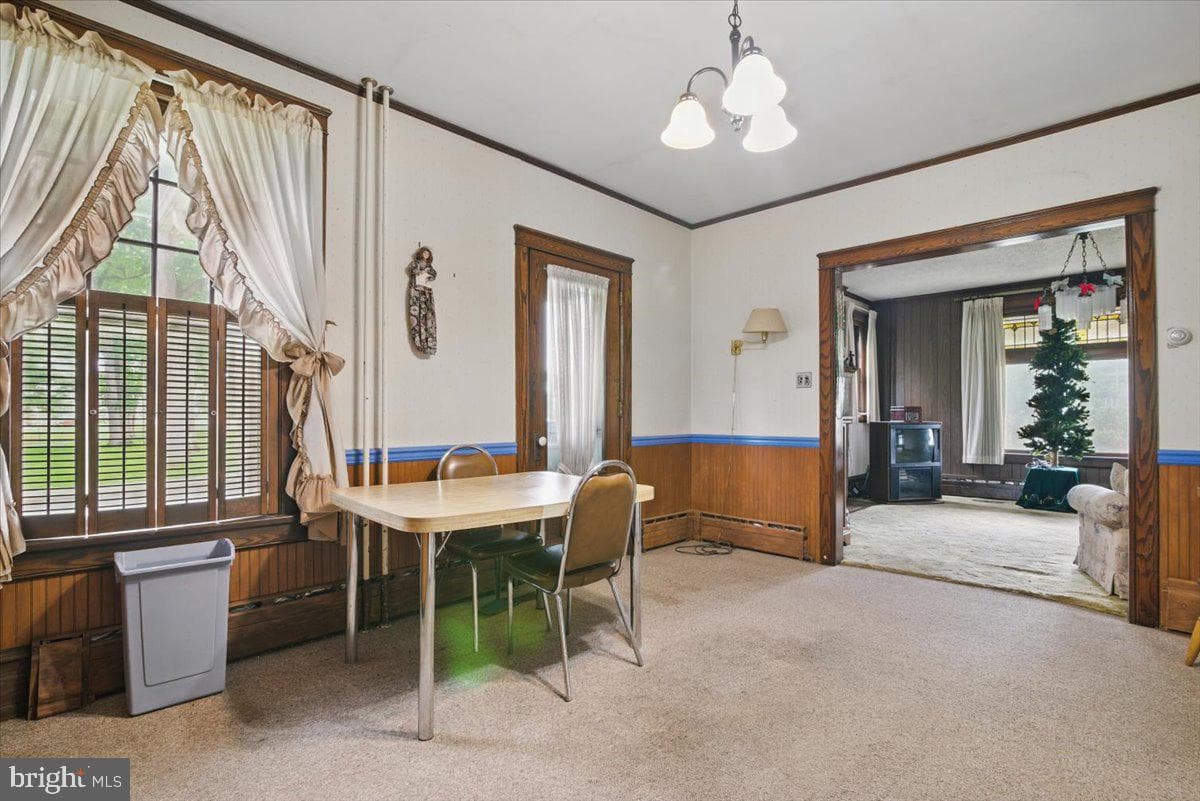 639 Iron Street photo 11