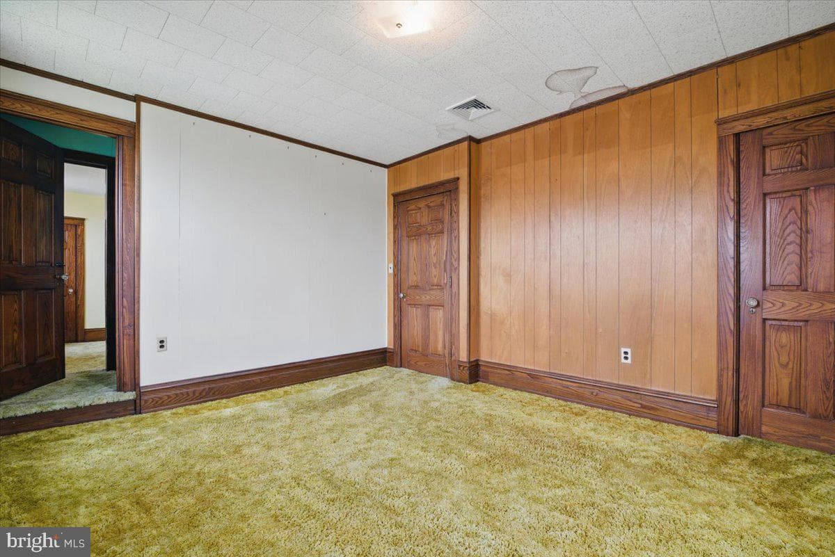 639 Iron Street photo 18