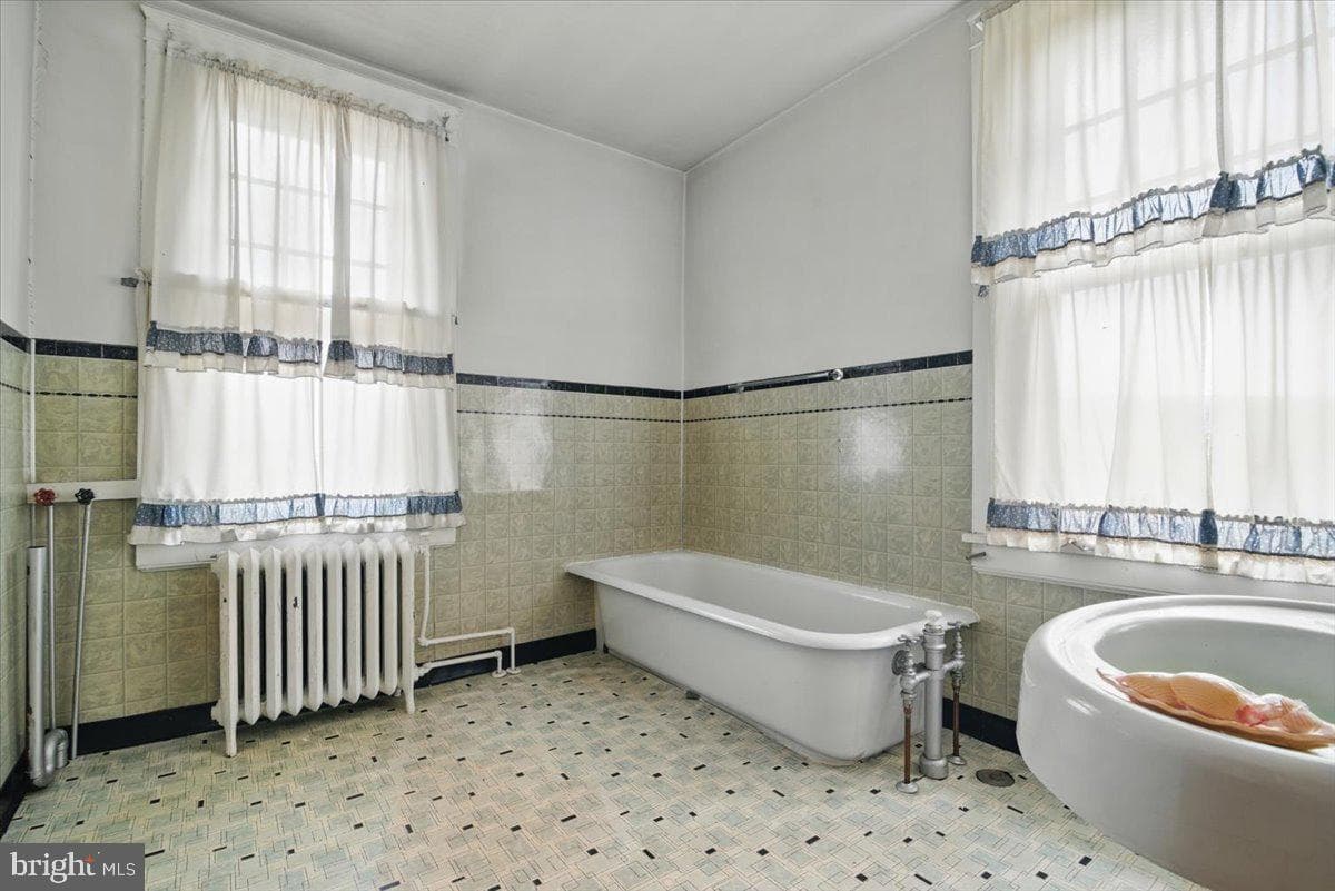 639 Iron Street photo 27